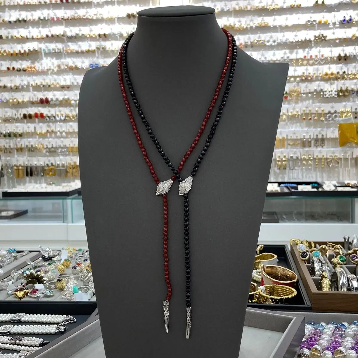 Agate Snake-Head Pendant Necklace (shot-8)