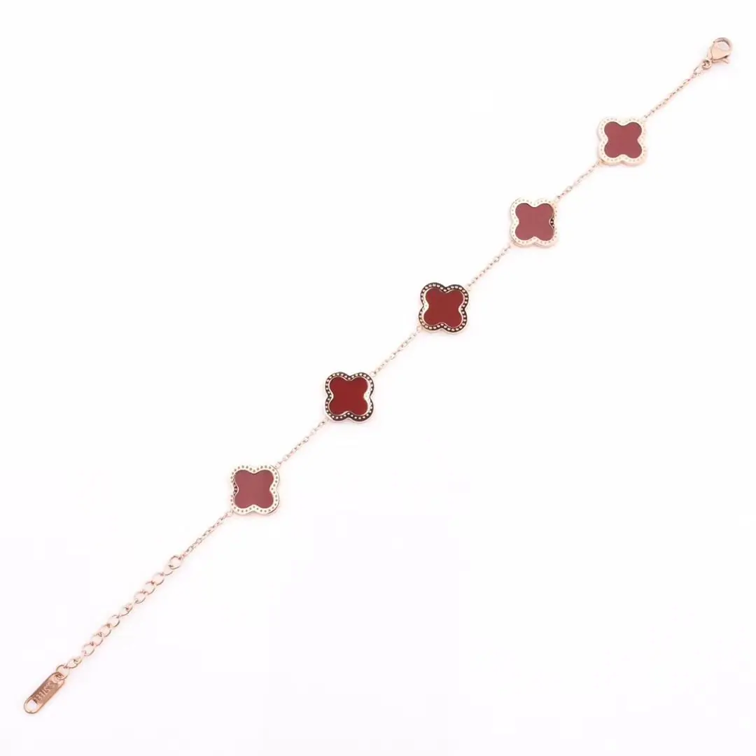 Five-Clover Bracelet (shot-2)