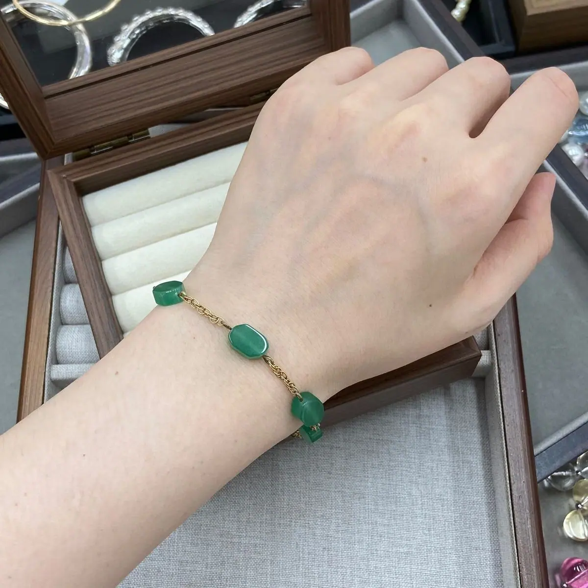 Green Agate Oval Bead Bracelet (shot-2)