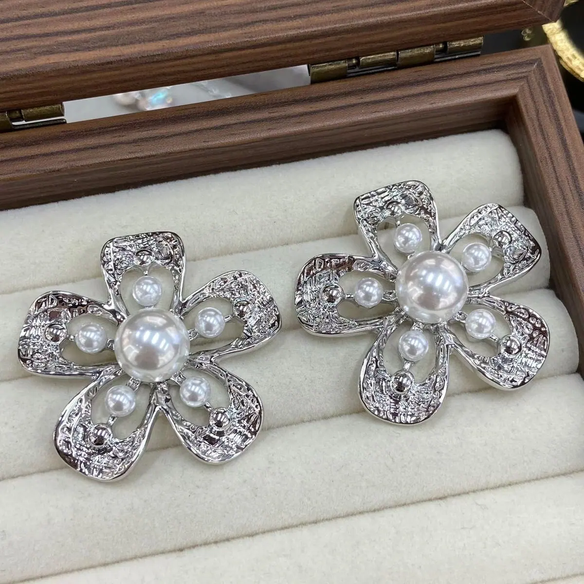 Two-Tone Clover Cluster Earrings (shot-4)