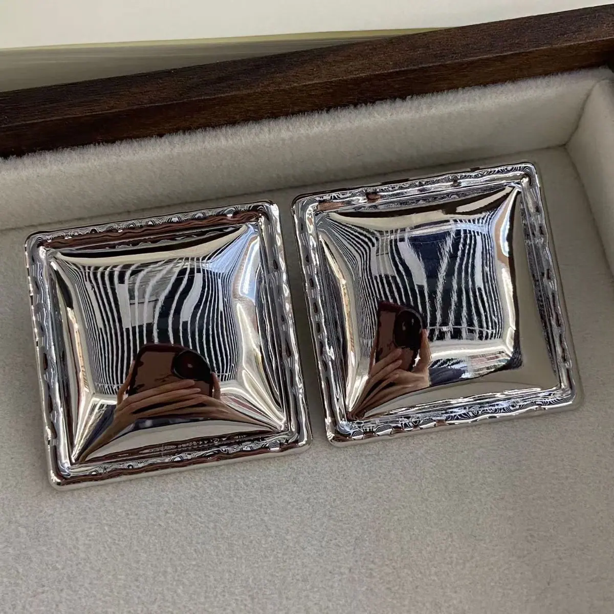 Two-Tone Puffed Square Earrings (shot-4)