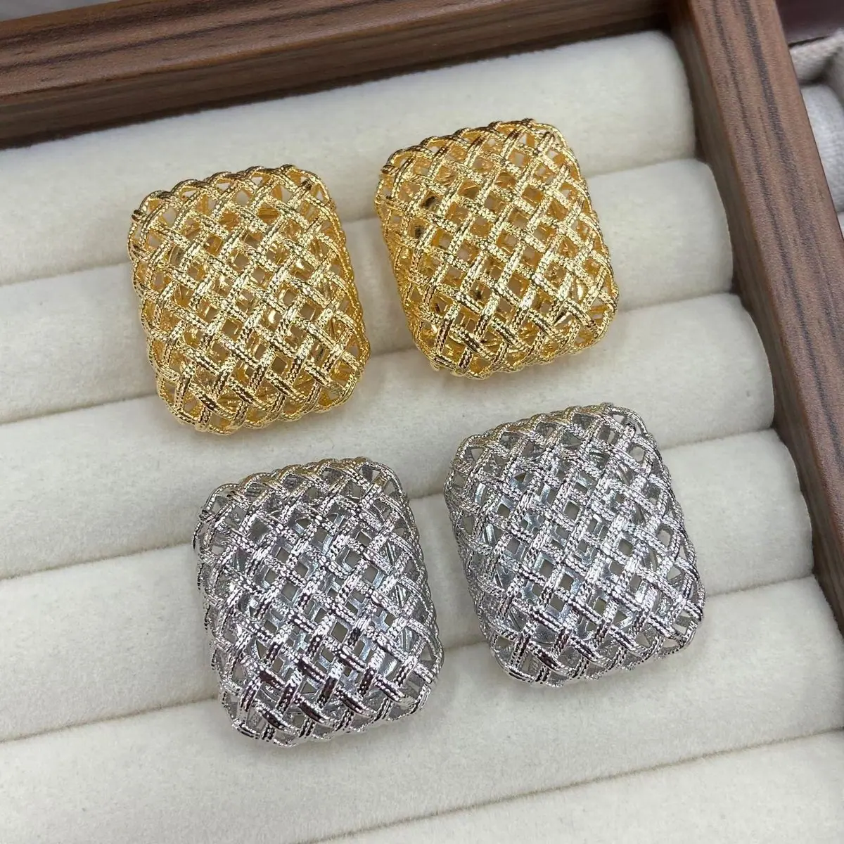 Two-Tone Textured Mesh Cushion Stud Earrings