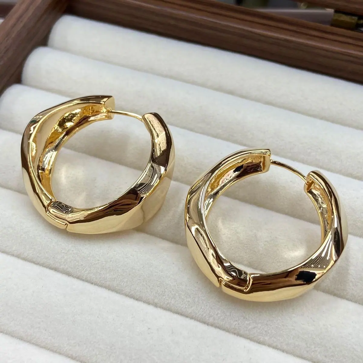 Two-Tone Wide Hoop Earrings (shot-6)